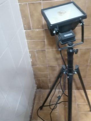 Tripode foco de segunda mano en WALLAPOP