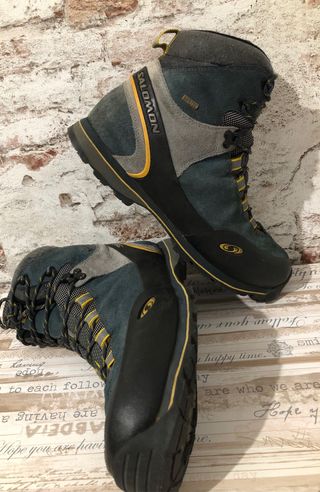 Botas Salomon Goretex talla 49 1\\/3 de segunda mano por 90 EUR en Igualada  en WALLAPOP