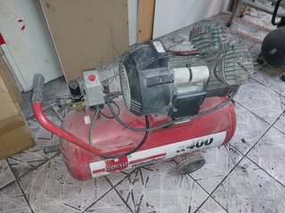 Compresor wurth de segunda mano por 200 EUR en Granada en WALLAPOP