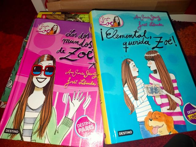 2 libros de Zoe