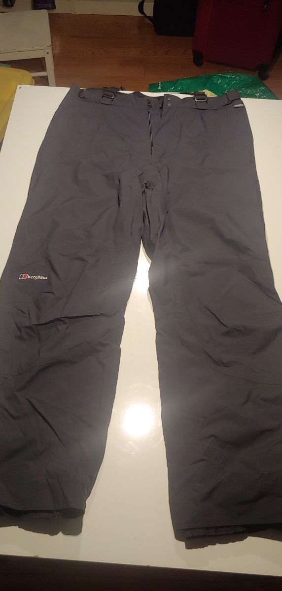 pantalon berghaus L