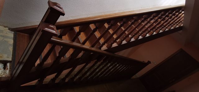 Barandilla madera de escaleras