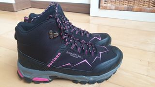 Botas de montaña mujer n°38 de segunda mano por 42 EUR en Logroño en  WALLAPOP