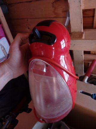 Cafetera Krups Nescafé Dolce Gusto Piccolo KP1006 de segunda mano por 5 EUR  en Les Piles en WALLAPOP