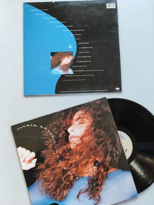 GLORIA ESTEFAN. CDs. LP. Cassette.