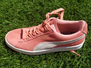 Zapatillas PUMA rosa (talla 39) de segunda mano por 16 EUR en Rincón de la  Victoria en WALLAPOP