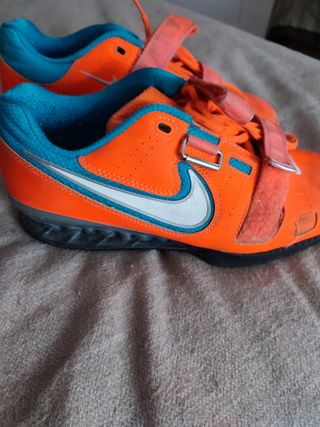 Nike Romaleos 2 145€ size 10.5 US 44,5 EU de segunda mano por 145 EUR en  Pontevedra en WALLAPOP