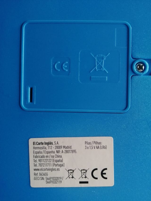 Piano con movimiento y sonidos