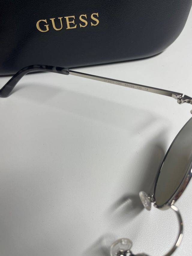 Gafas Guess nuevas