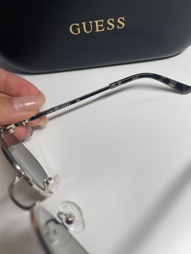Gafas Guess nuevas