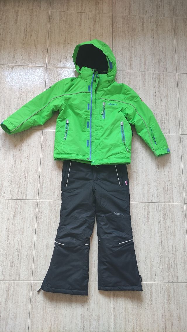 Ropa de esquí infantil