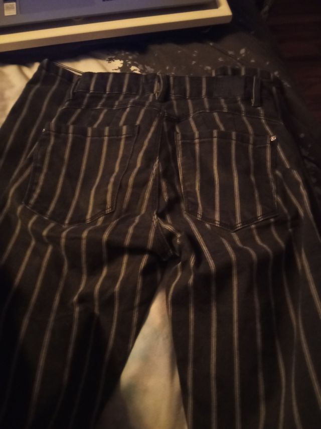 Pantalón rayas Bershka