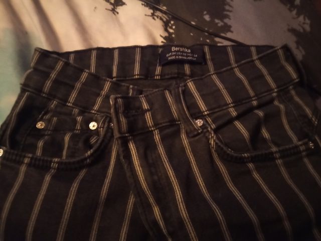 Pantalón rayas Bershka
