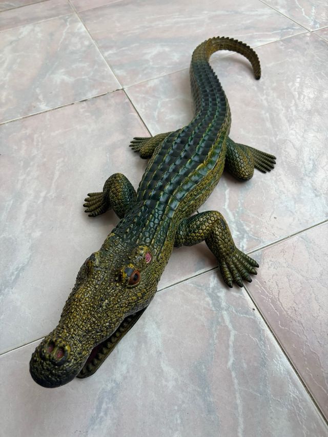 Cocodrilo de juguete 