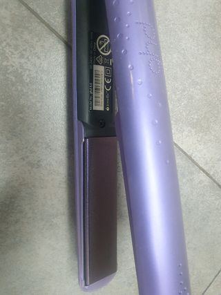 Plancha GHD casi nueva morada de segunda mano por 75 EUR en Tarragona en  WALLAPOP