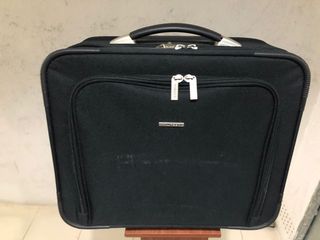 Maletín portadocumentos con ruedas gabol de segunda mano por 20 EUR en  Alcázar de San Juan en WALLAPOP