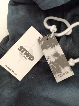 Sudadera STWD Pull\u0026amp;bear de segunda mano por 17 EUR en Barcelona en  WALLAPOP