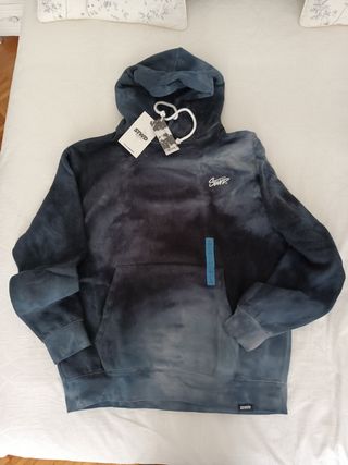 Sudadera STWD Pull\u0026amp;bear de segunda mano por 17 EUR en Barcelona en  WALLAPOP
