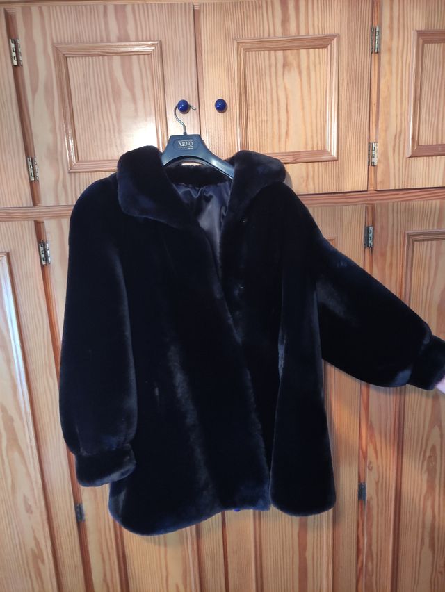 Abrigo de piel MUTON