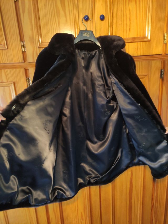 Abrigo de piel MUTON