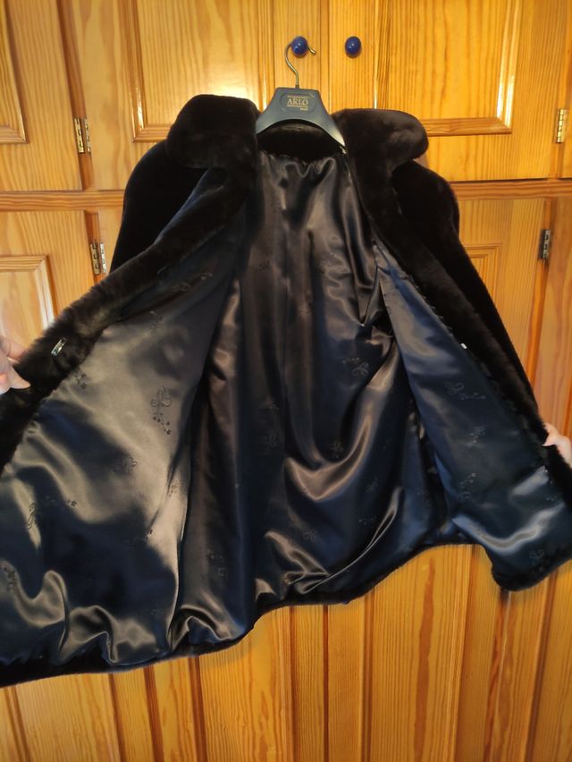 Abrigo de piel MUTON