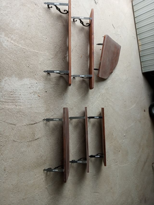 estanterías rústicas en madera maciza