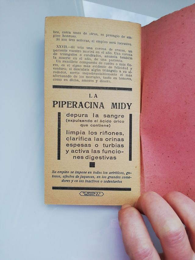 adivinación del porvenir. ofrecido por piperazina