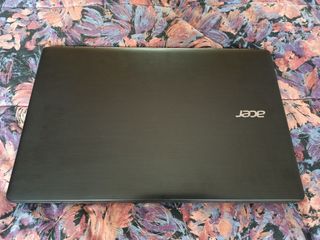 Portátil Acer Aspire E15 i3 4GB + Maletín de segunda mano por 280 EUR en  Gijón en WALLAPOP