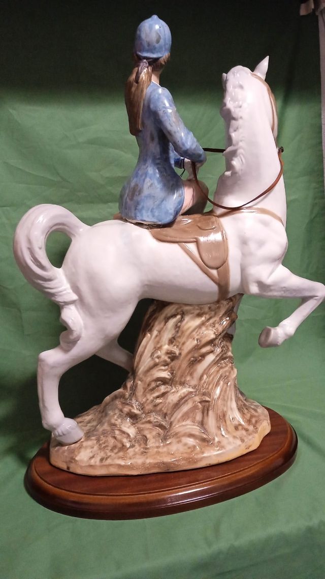 Figura porcelana grandísima española Tengra