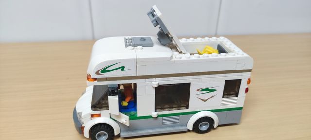 CARAVANA LEGO