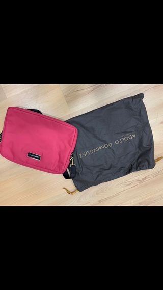 Bolso portátil- portadocumentos Adolfo Domínguez de segunda mano por 25 EUR  en Zaragoza en WALLAPOP