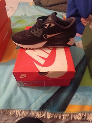 Nike Air Max 90 negra de tela de segunda mano por 50 EUR en Sabadell en  WALLAPOP