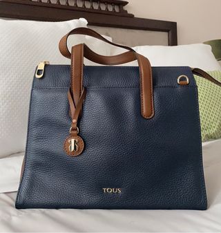 Bolso de mano de piel azul y camel de Tous de segunda mano por 100 EUR en  Alcorcón en WALLAPOP