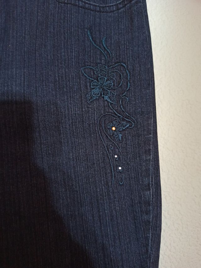 Pantalones acampanados de mujer