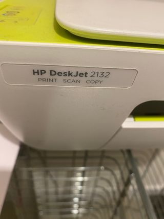 Impresora Hp perfecto estado blanca y verde de segunda mano por 25 EUR en  Leganés en WALLAPOP