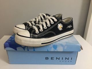 converse negras falsas