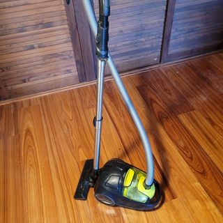 Aspiradora City Space Cyclonic Moulinex sin bolsa de segunda mano por 50  EUR en Sant Andreu de Llavaneres en WALLAPOP
