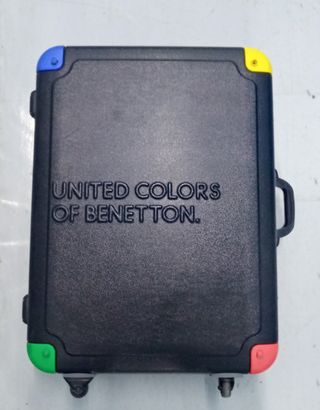 Maleta UNITED COLORS OF BENETTON de segunda mano por 90 EUR en Barcelona en  WALLAPOP