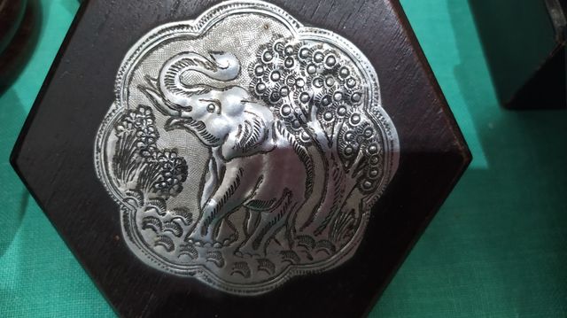 Le scatole di legno di 3 anni non pesano niente