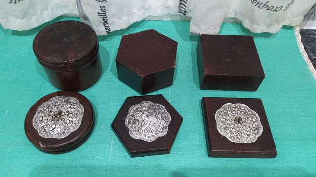 Le scatole di legno di 3 anni non pesano niente