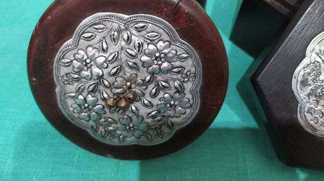 Le scatole di legno di 3 anni non pesano niente