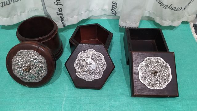 Le scatole di legno di 3 anni non pesano niente