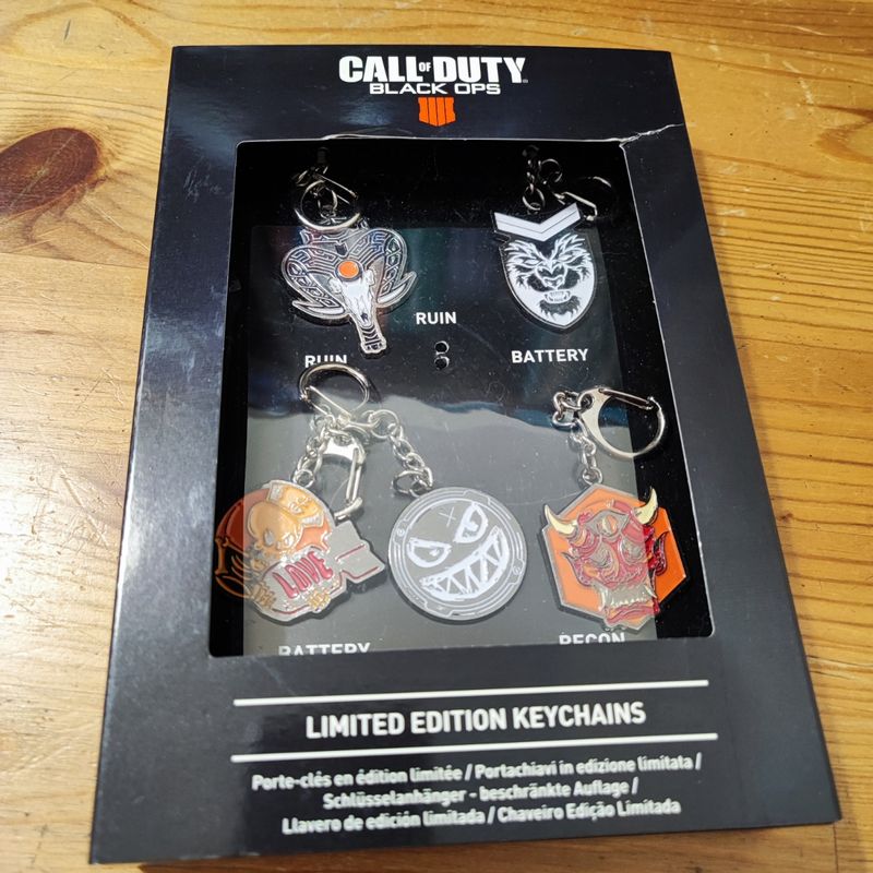 Imagen de Call of Duty Black OPS IIII IV 4 keychains