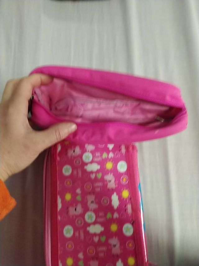 ESTUCHES PEPA PIG Y HELLO KITY