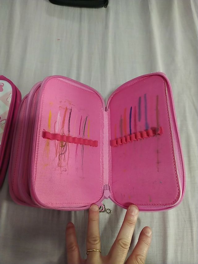 ESTUCHES PEPA PIG Y HELLO KITY