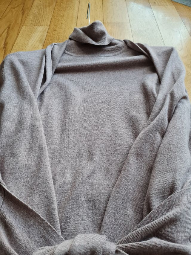 Completo donna dolcevita,maglia e fuseaux