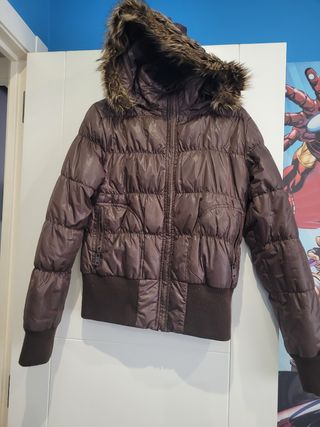 Plumifero Mujer Stradivarius Marrón de segunda mano por 30 EUR en A Coruña  en WALLAPOP