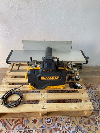 Cepilladora regruesadora Dewalt d27300 monofasica de segunda mano por 750  EUR en Talavera de la Reina en WALLAPOP