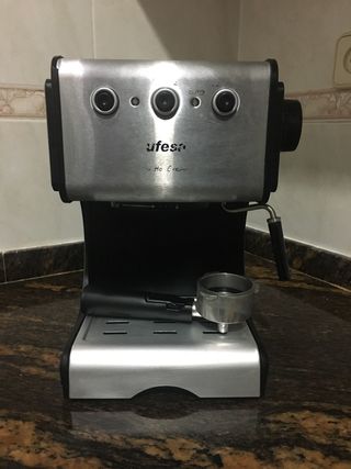 Cafetera automática Ufesa de segunda mano por 25 EUR en Castelldefels en  WALLAPOP