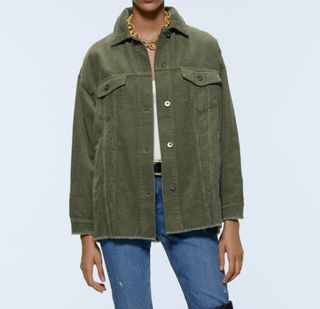 Sobrecamisa Zara Pana Verde de segunda mano por 20 EUR en Madrid en WALLAPOP